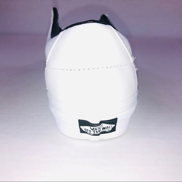 VANS SK8 Low Leather True White & Gold Sneakers - Picture 4 of 10